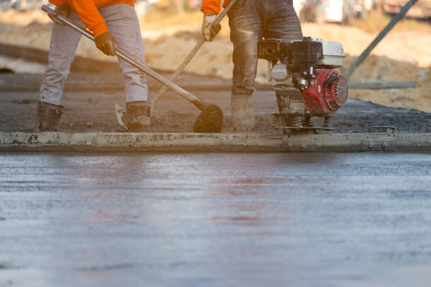Best Commercial Concrete Services in Mont Belvieu, TX